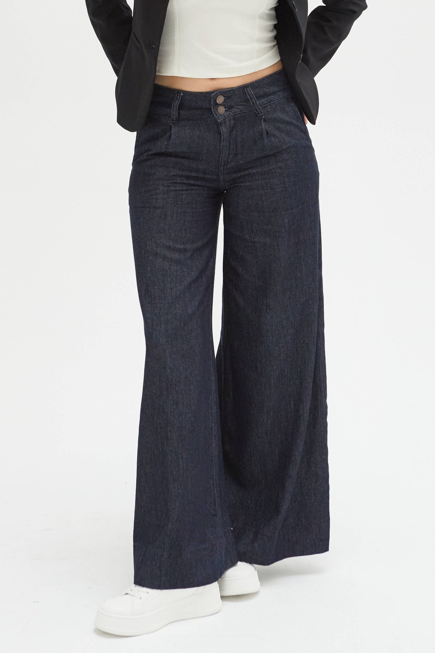 Dana Pleated Trouser Jean