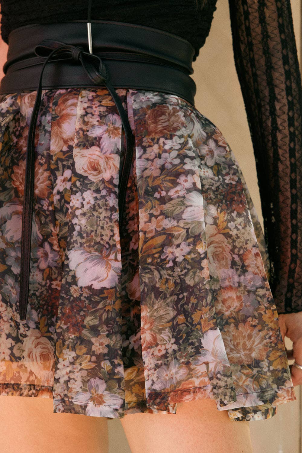 Falling For You Mini Skort