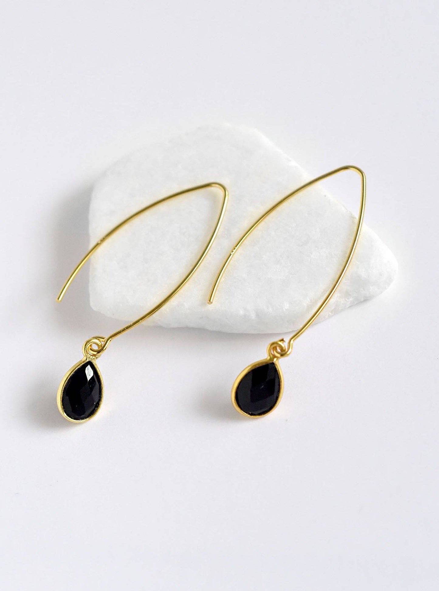 Mini Teardrop Gemstone Fish wire Earrings / 36mmx16mm