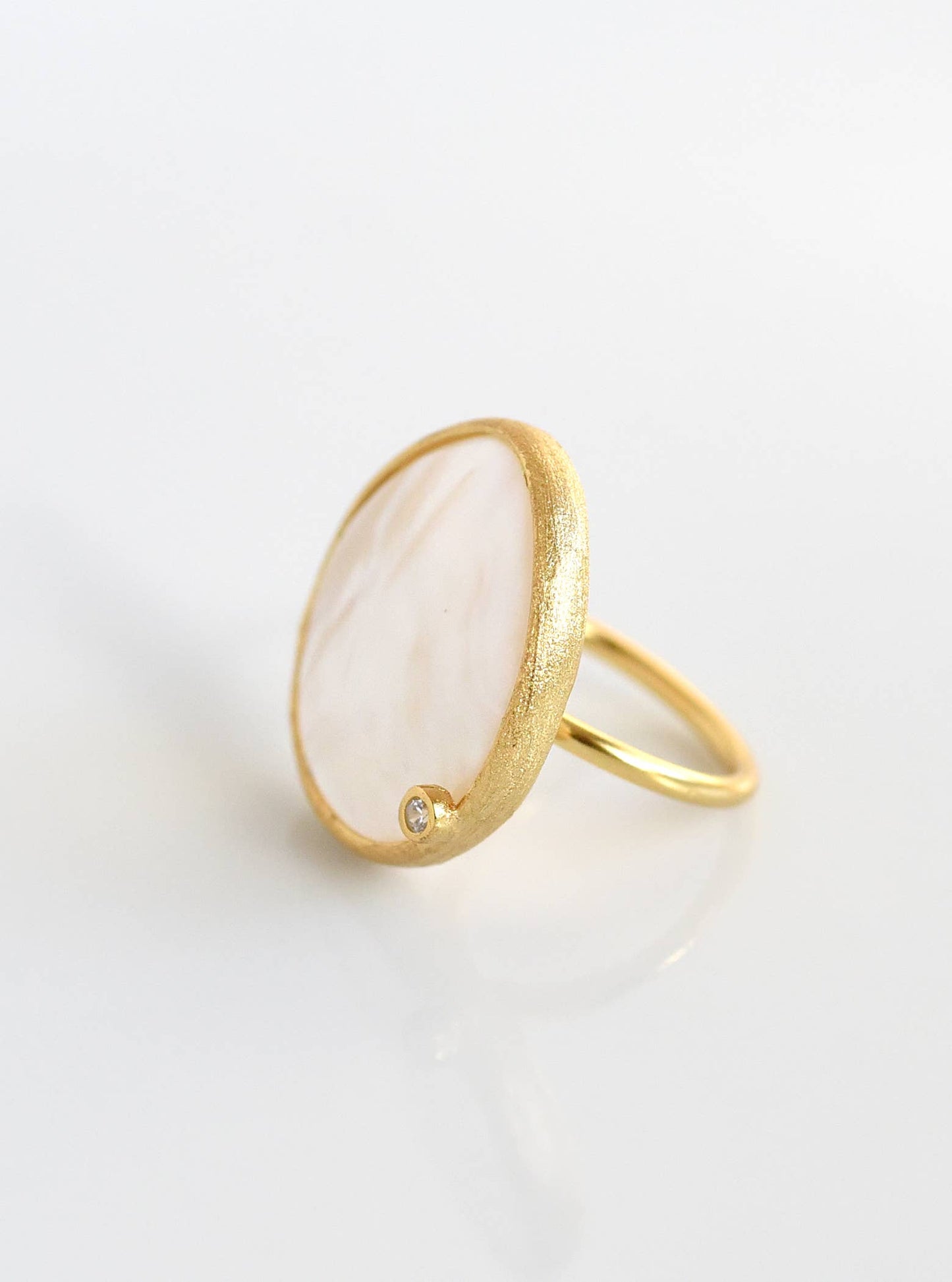 925 Mother of Pearl Ring