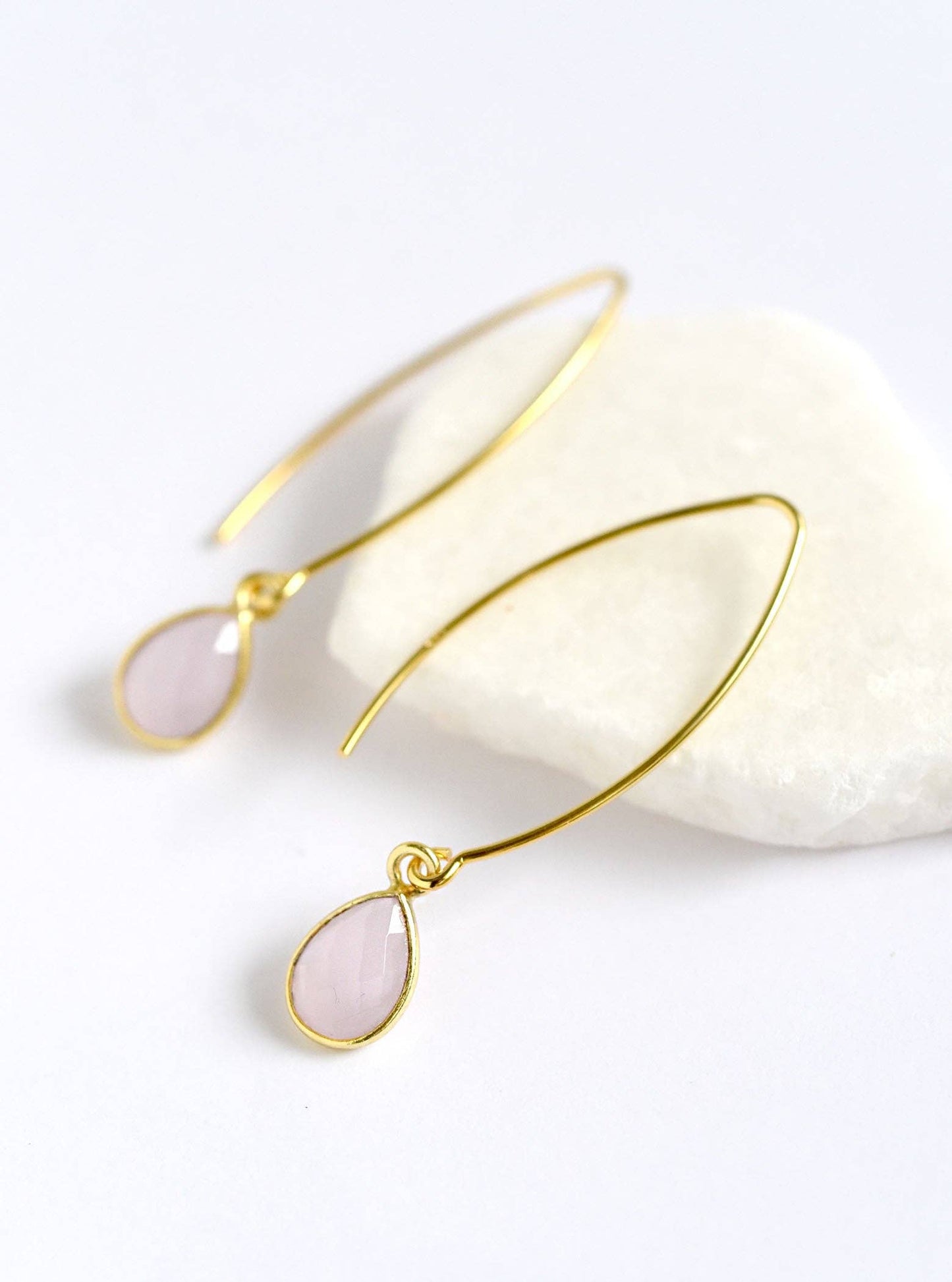 Mini Teardrop Gemstone Fish wire Earrings / 36mmx16mm