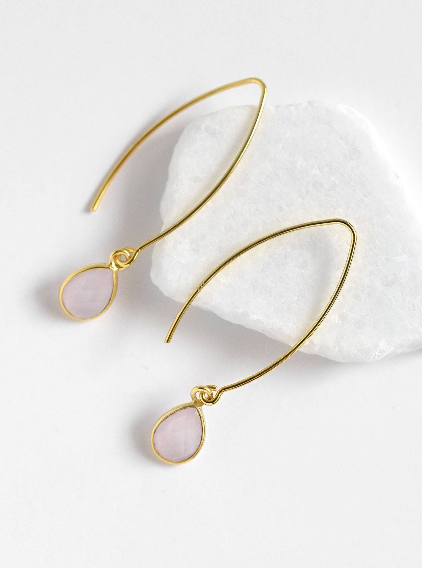 Mini Teardrop Gemstone Fish wire Earrings / 36mmx16mm