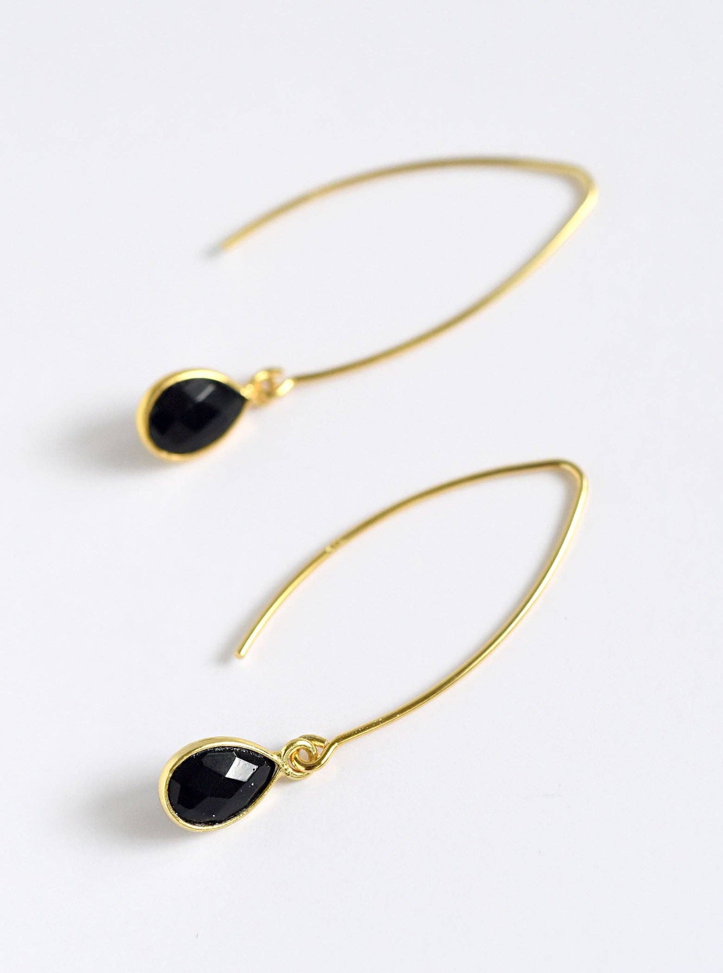 Mini Teardrop Gemstone Fish wire Earrings / 36mmx16mm